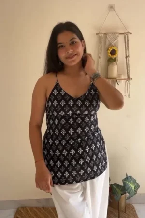 Chic Black Patterned Top