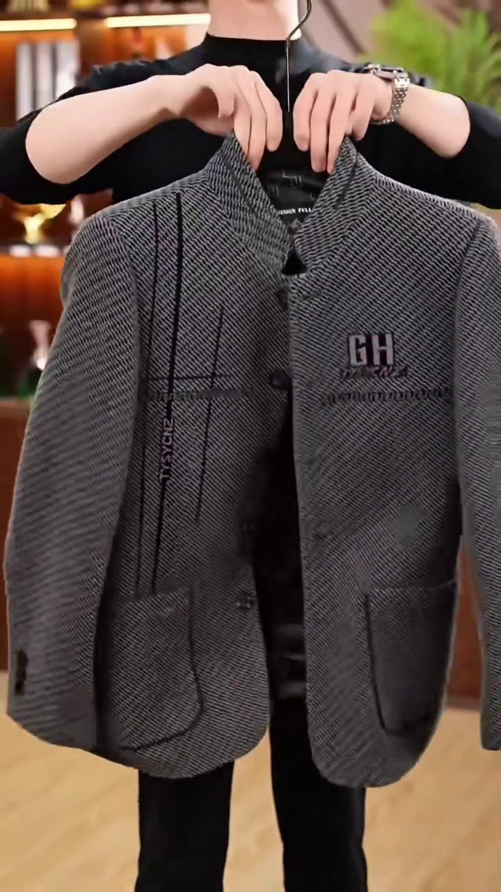 Men's Grey Herringbone Plaid Stand Collar Jacket - Image 2