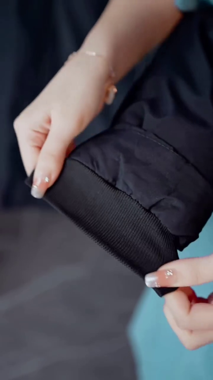 Black Windproof Outdoor Commuter Jacket - Image 5