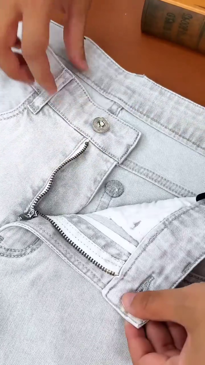 Men’s White Slim-Fit Stretch Chino Pants - Image 3