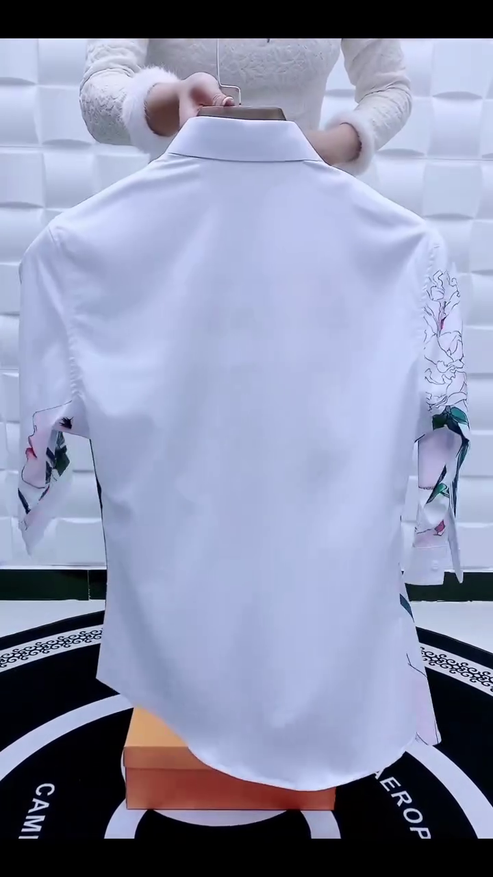 Men Standard Regular Fit Spread Collar Graphic Printed Elastane Casual Shirt - Image 14