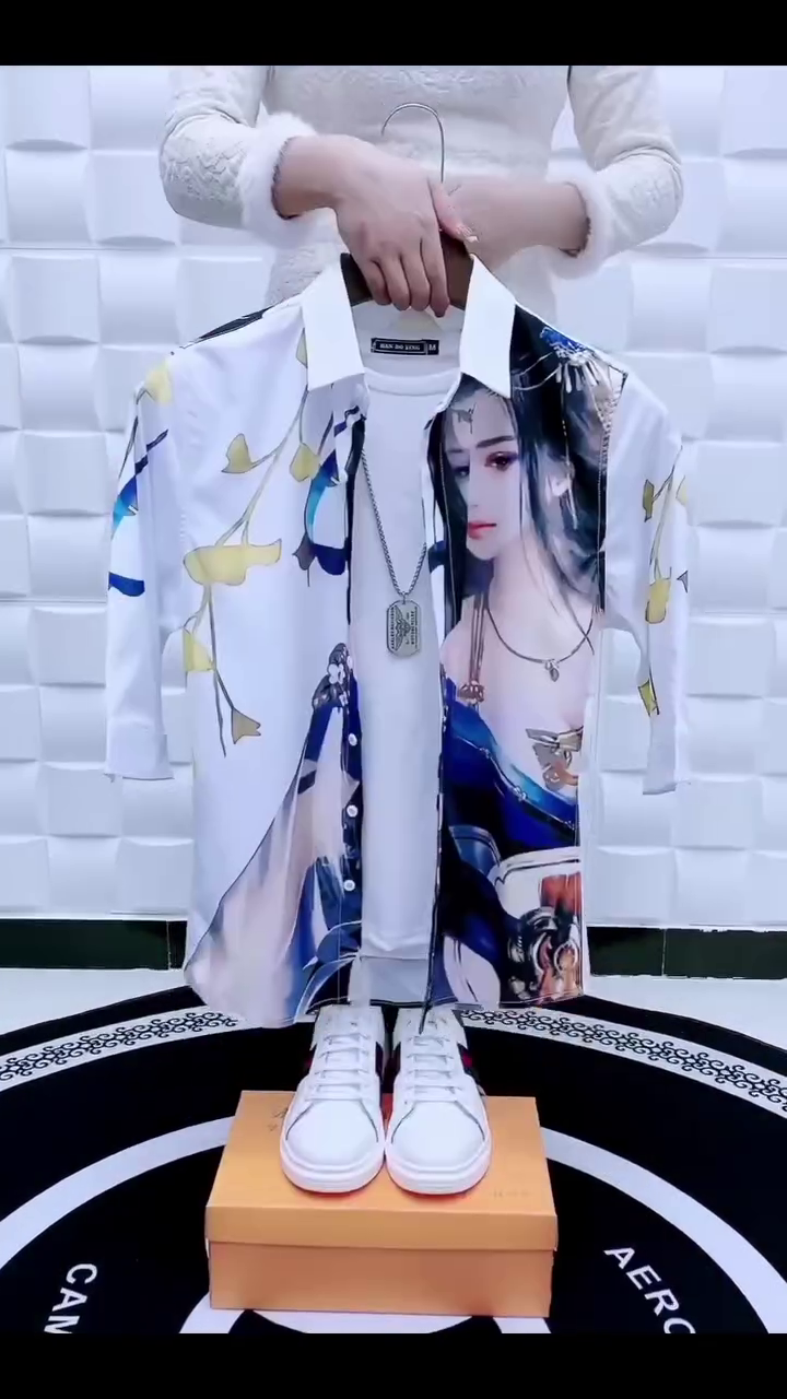 Men Standard Regular Fit Spread Collar Graphic Printed Elastane Casual Shirt - Image 8